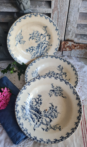 Anciennes assiettes creuses - anciennes,
