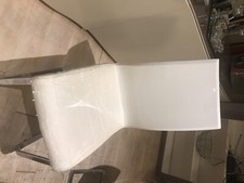 Chaise blanche pieds inox dossier laqué blanc assise en Sky blanc 