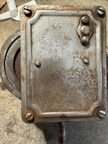 Ancien moteur de - ,