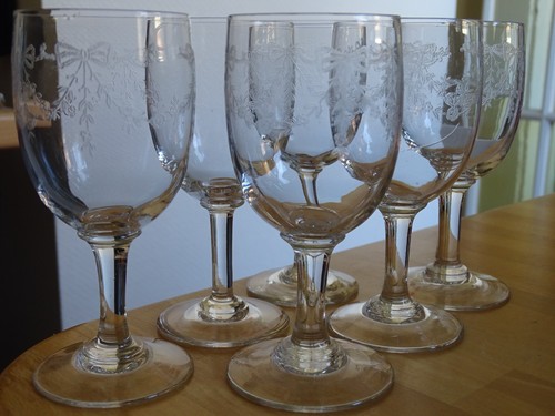 Anciens verres vin rouge - verres,