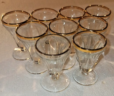 ANCIENS 9 VERRES liqueur