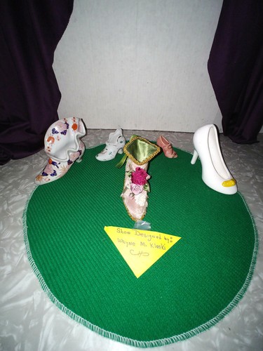 Antique collectible minature - collectible,