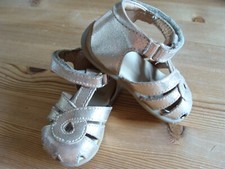 Sandales bébé cuir doré 20