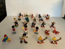 Peyo - figurines style schleich - schtroumpfs - gargamel - pub - silan OMO