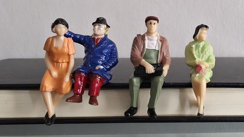Slot lot 4 figurines - 1/32,