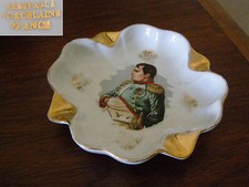 ANCIEN VIDE POCHE EN PORCELAINE  n° 677  NAPOLÉON VIDE CENDRIER