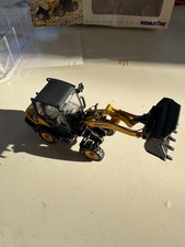 MINI CHARGEUSE KOMATSU WA 70 1/50