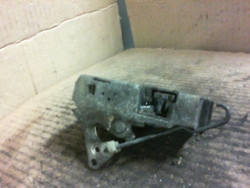 Serrure avant droit peugeot - serrure,