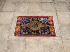 Tapis oriental Izmir 120x60 cm aux motifs anatoliens fait main vintage