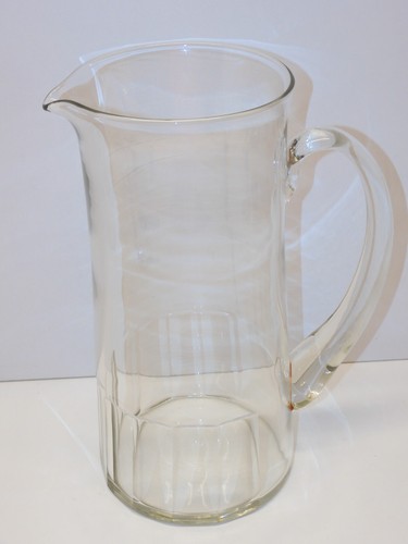 Joli ancien pichet verre - -joli,