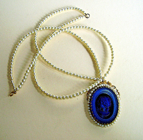 J910 collier deux - /, rangs