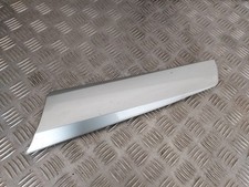 Baguette aile arrière gauche - RENAULT MEGANE III (3) COUPE Réf 768571094R - (R)