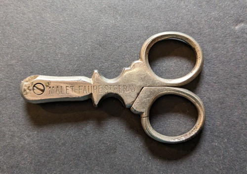 Coupe fil fer muselet - de,