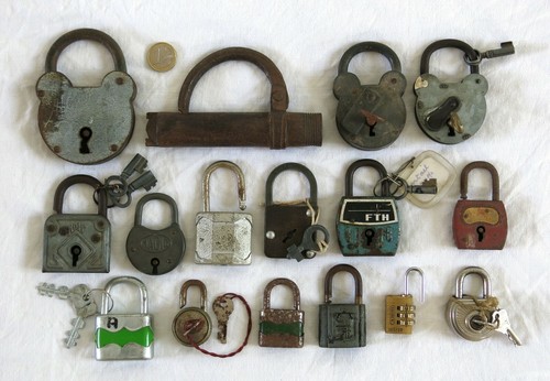 Cadenas ancien lot 33 - ancien,,