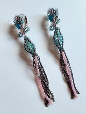 Belles boucles d'oreilles dont 1 BO dormeuse cassée de marque SATELLITE