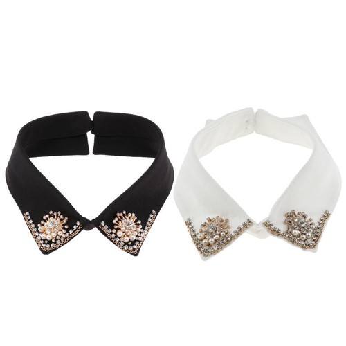 Femme faux col - col, de