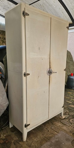 Ancien meuble glacière bar