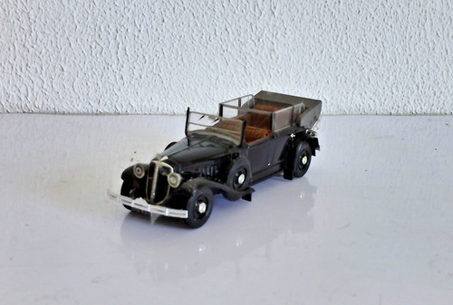 Voiture ixo altaya - 1/43,