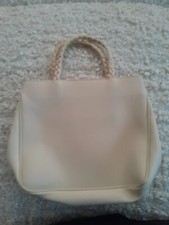 Sac à main à porter à la main couleur crème