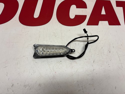 Clignotant avant gauche ducati - avant,