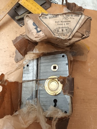 Serrure plaquer 60 mm - ,