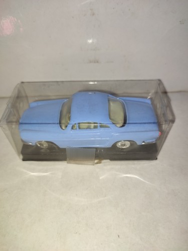 Voiture norev servo - voiture,