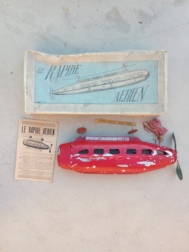 Rapide aerien dirigeable - le,