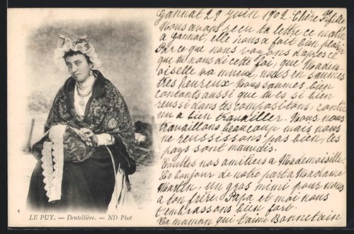 Cpa puy dentellière - le,