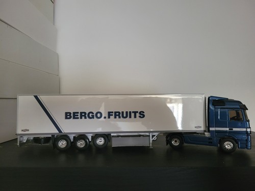 Camion eligor mercedes - 1/43,