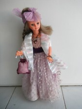 BELLA POUPEE MANNEQUIN  H 51 CM MECHE QUI S'ALLONGE TENUE ROBE DE SOIREE+ ACCESS