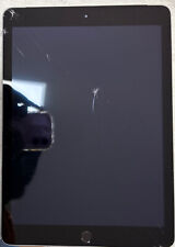 iPad 5 (2017) 9.7 WIFI+CELLULAIRE A1823 32GO GRIS SIDERAL - MDM - VITRE FISSURÉE