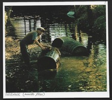2004  --  LAVAGE DES TONNEAUX EN BRENNE . ANNEES 1950 . 3U083