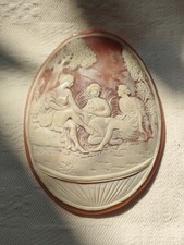 Ancien , grand camée , coquillage , scène , signé.