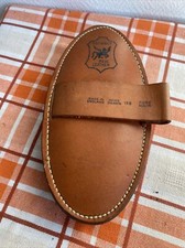 ancienne brosse cheval cuir defiance pure hair england brossage equin 