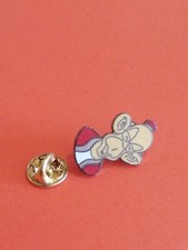 pin's badge - Bêbête show - 