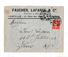 Enveloppe avec timbre