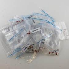 5x 820pf Condensateur