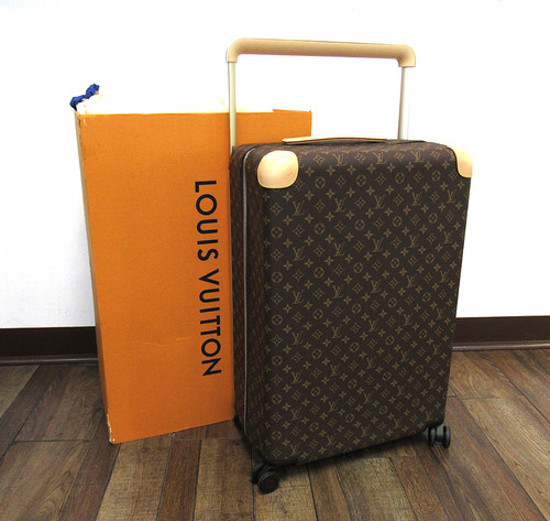 Louis vuitton horizon - louis, 70
