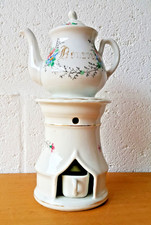 Ancienne tisanière complète en porcelaine blanche décorée