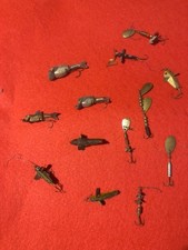 ANCIENS LEURRES POUR LA PÊCHE