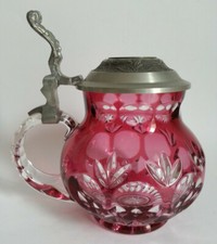 Ancienne CHOPE en CRISTAL DE BOHEME et COUVERCLE en ETAIN 17cm couleur rouge