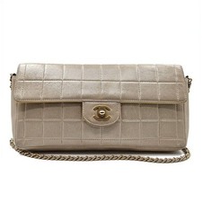 CHANEL Sac à baguette vintage