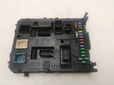 BOITIER FUSIBLES INTERIEUR Citroën C4 Picasso (UD/UE/UF) 2010 9807028580