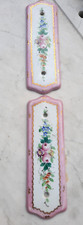 Paire de plaques de propreté en porcelaine de  Limoges décor floral
