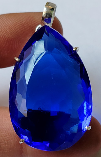 Aaa grand pendentif en - +,