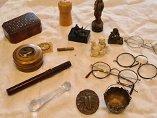 Lot Objet Vitrine Ancien. Boite,terre Cuite,bronze, Lorgnon,porte Mine, Pub. 16 