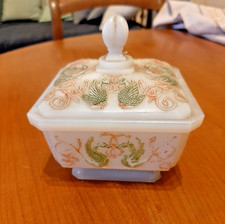 Boite ancienne en opaline à