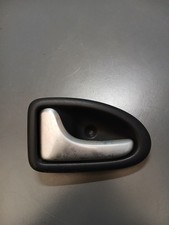 Renault Clio 2 / Poignée