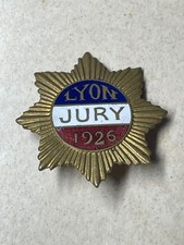 Broche émaillée épingle