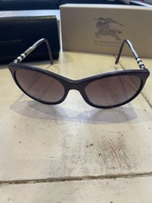lunettes de soleil Burberry